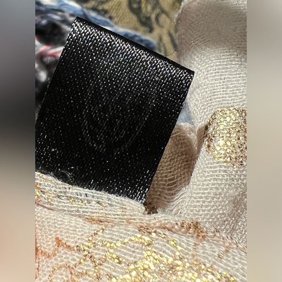 1️⃣3️⃣Lot of 13 Random Scarves-Varying Colors/Sizes/Brands/Materials/Conditions - Picture 13 of 17